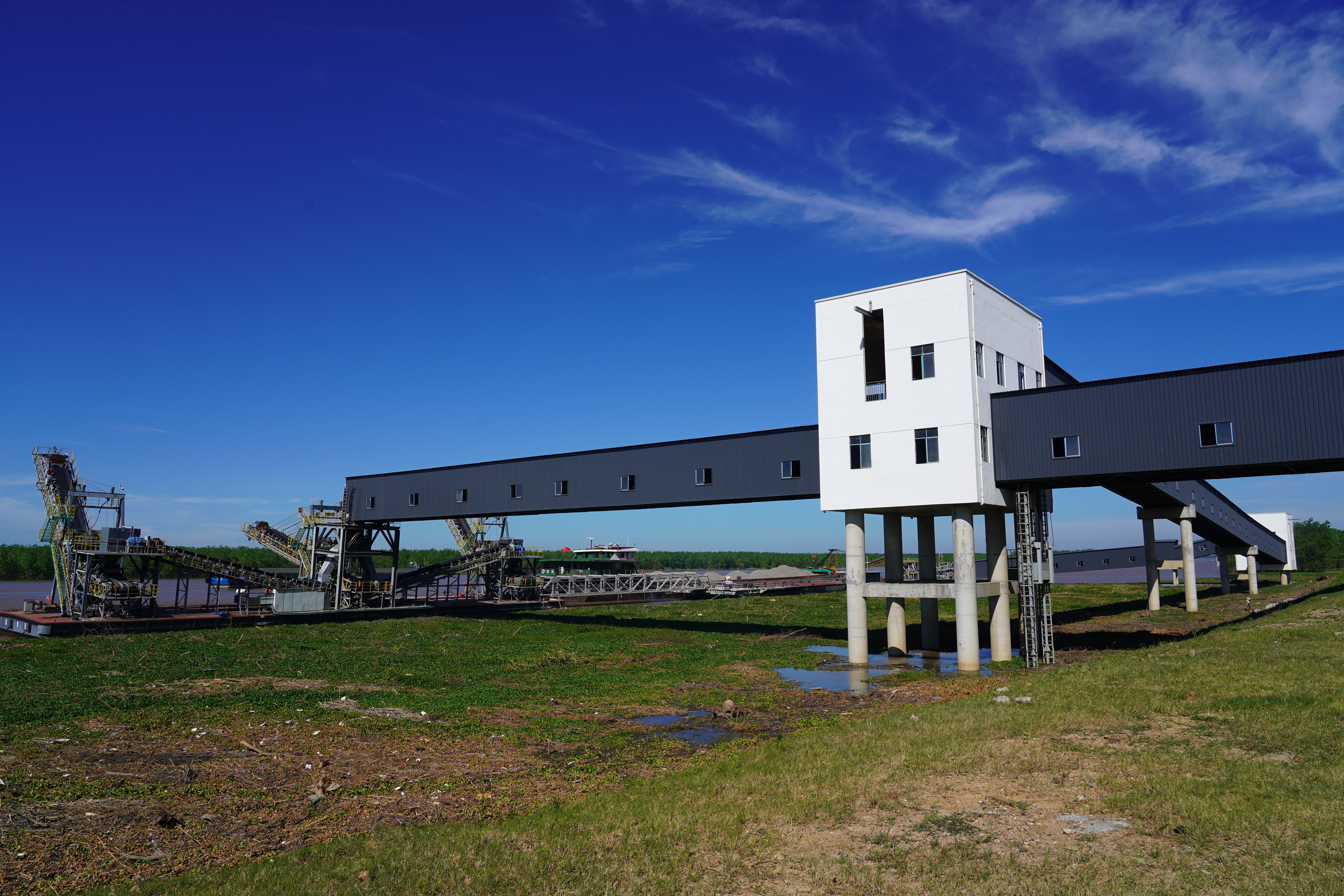 湖南發(fā)展沅江砂石集散中心建設(shè)項(xiàng)目順利通過(guò)竣工驗(yàn)收